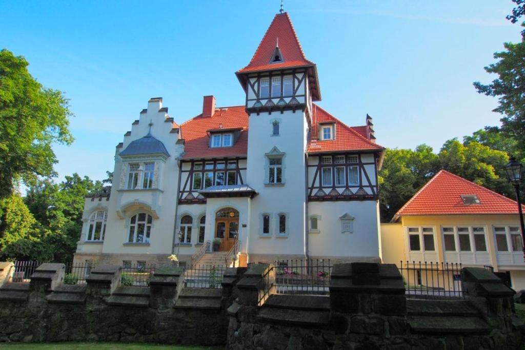 Hotel Schlossvilla Derenburg Exterior foto