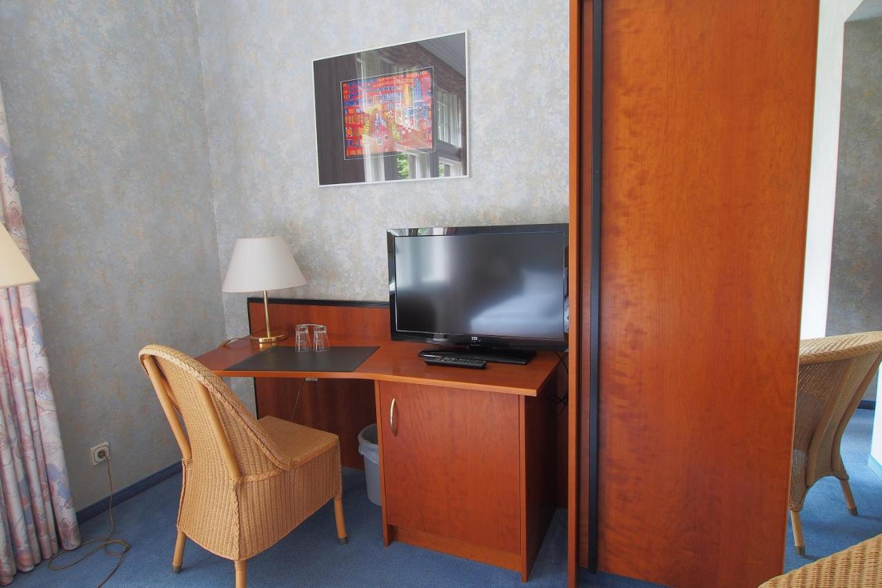 Hotel Schlossvilla Derenburg Quarto foto