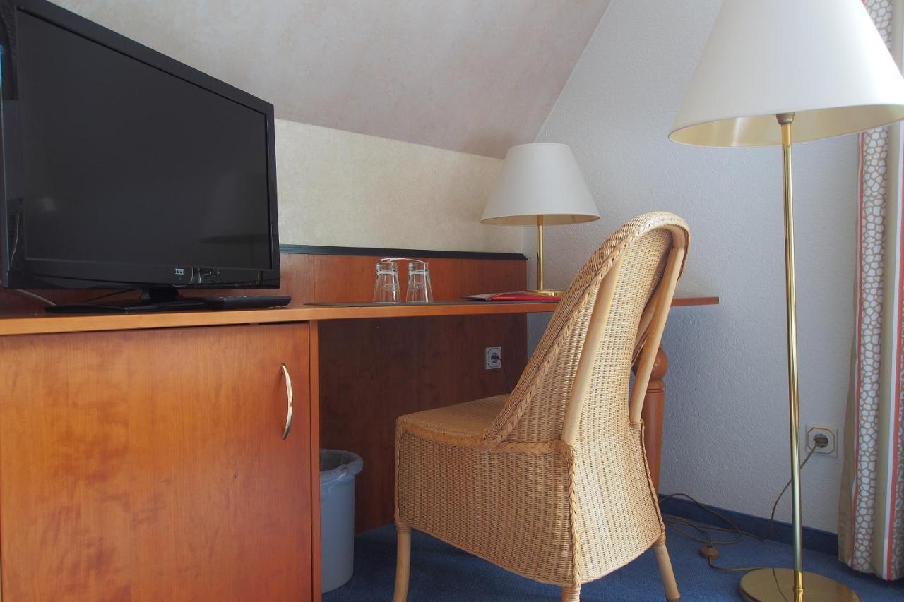 Hotel Schlossvilla Derenburg Quarto foto