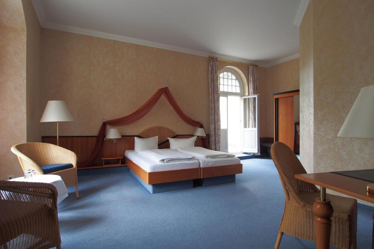 Hotel Schlossvilla Derenburg Quarto foto