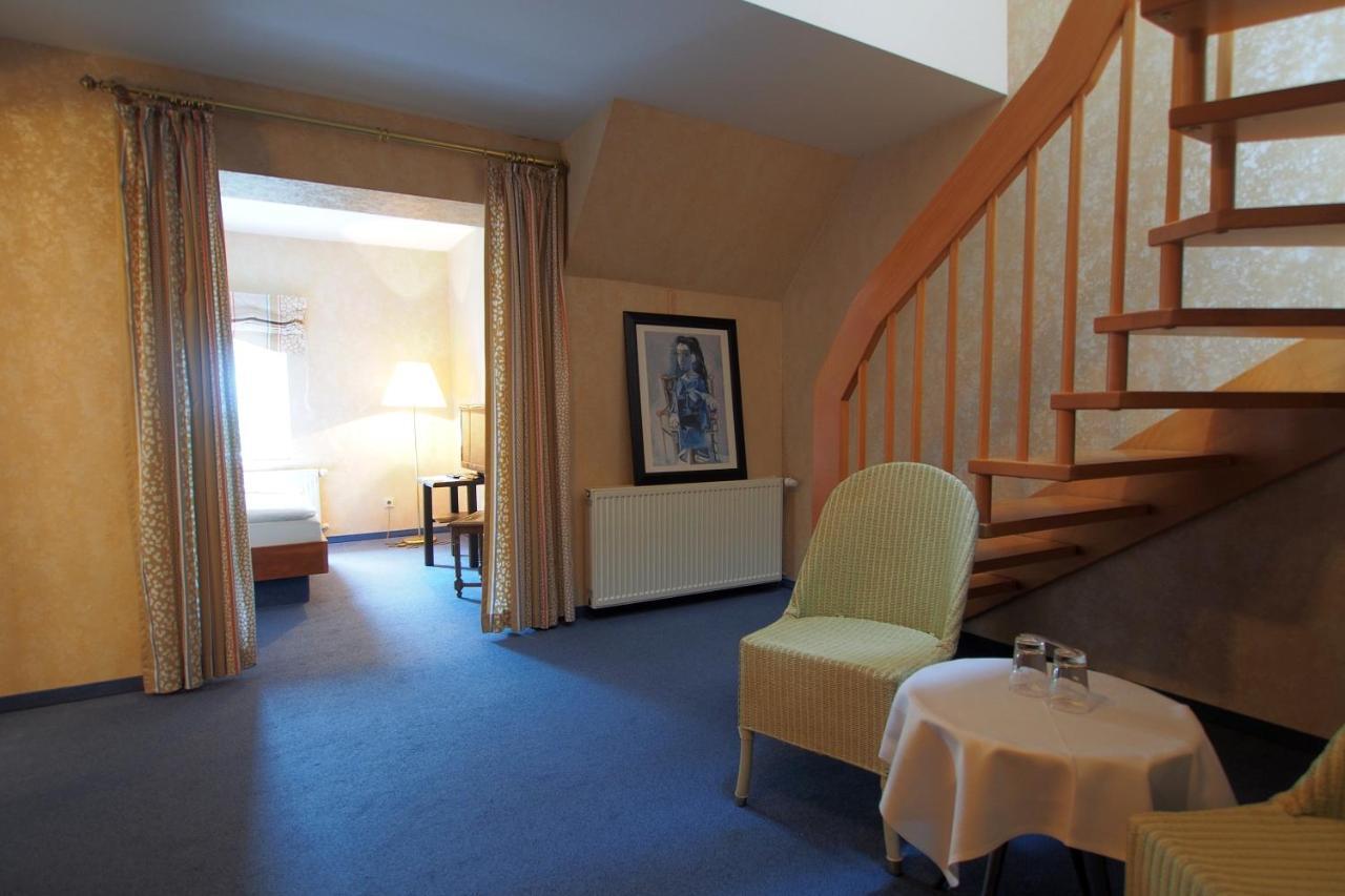 Hotel Schlossvilla Derenburg Quarto foto